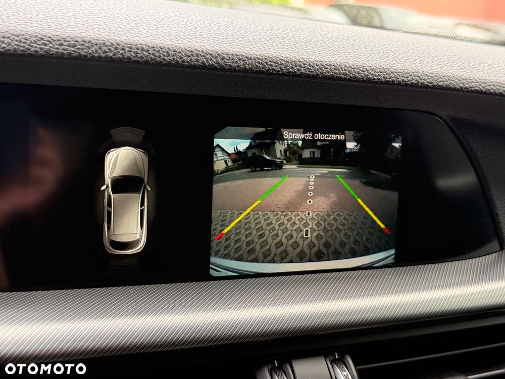 Alfa Romeo Stelvio 2.0 Turbo 16V AT8-Q4 Veloce - 25