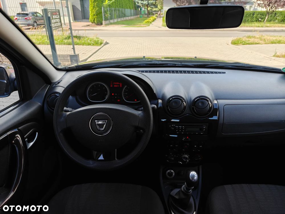Dacia Duster SCe 115 4x4 Prestige - 28