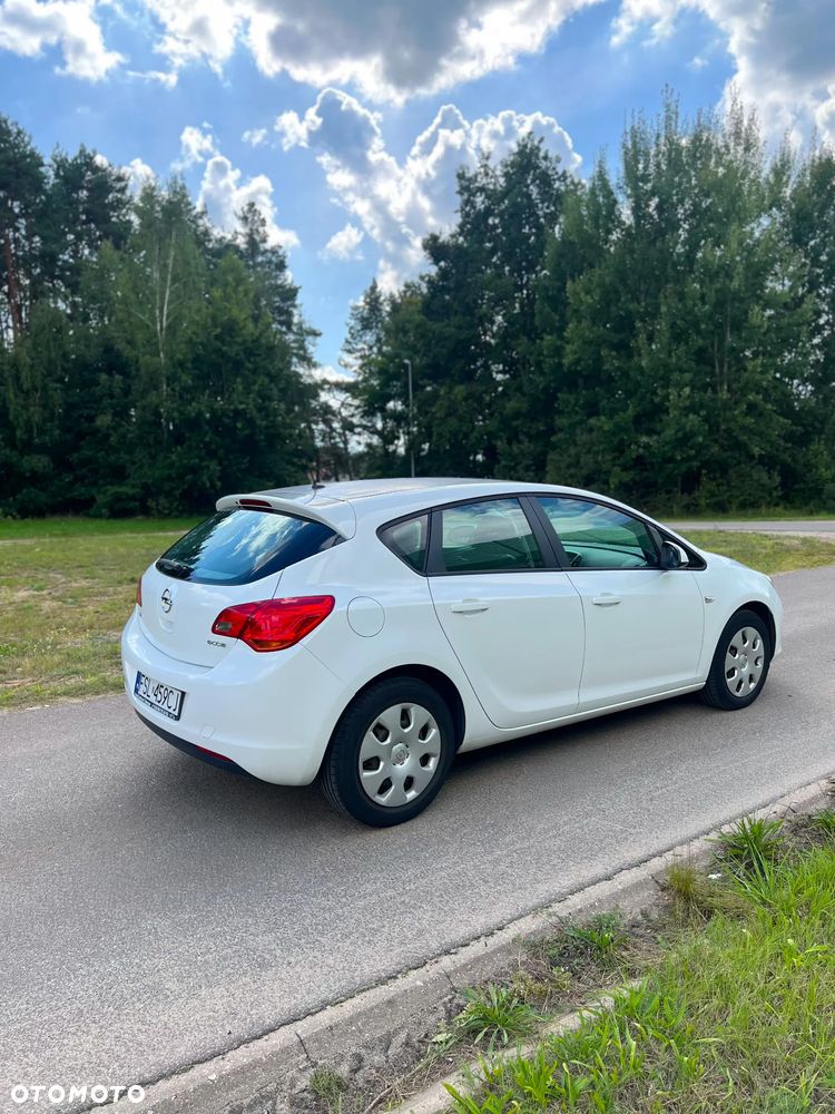 Opel Astra 1.3 CDTI Enjoy ecoFLEX - 3