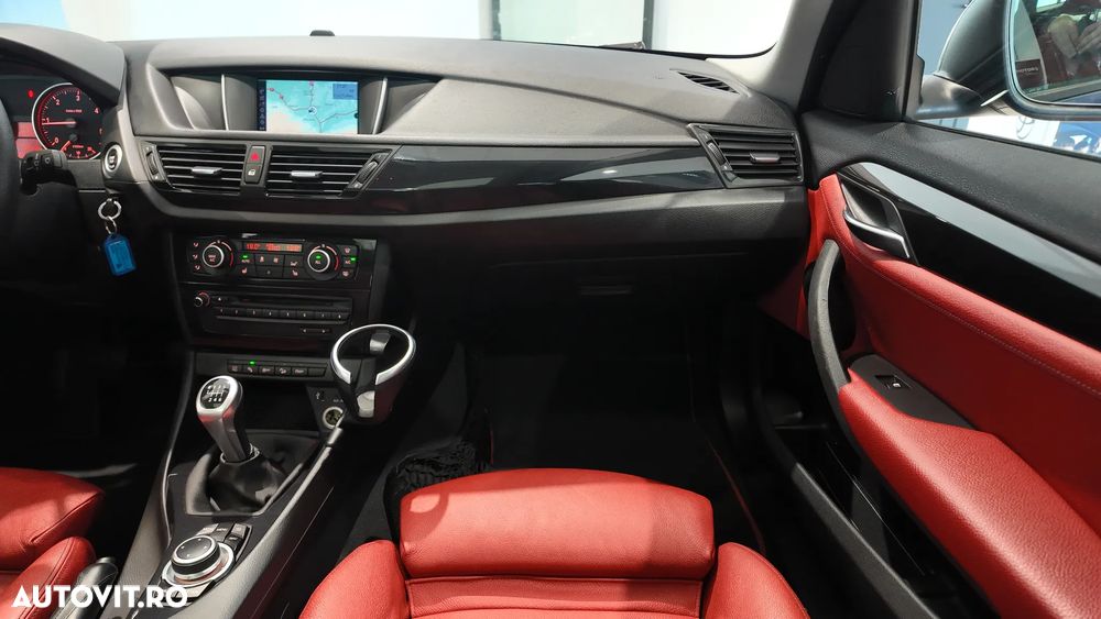 BMW X1 sDrive20d xLine - 17