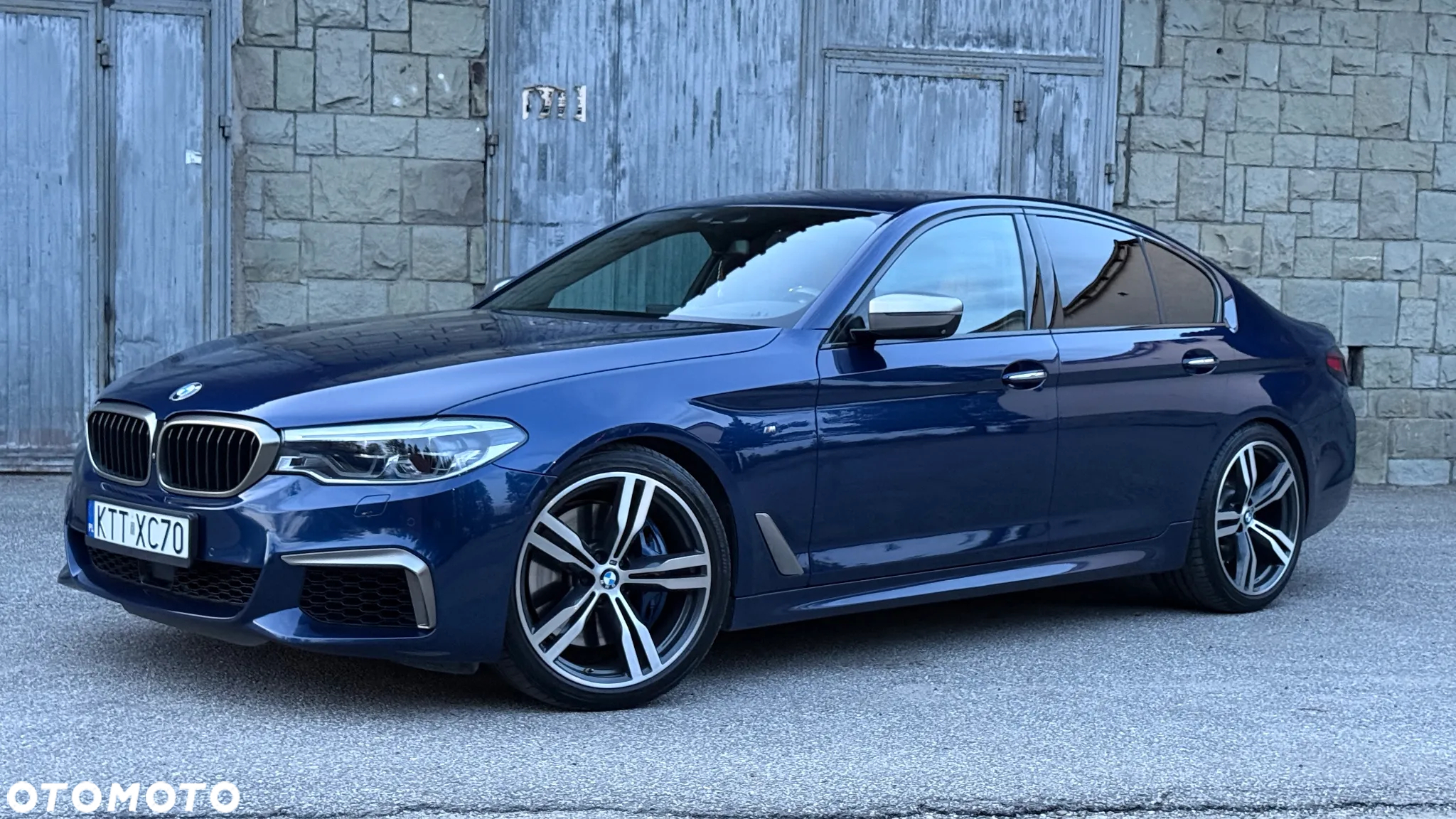 BMW Seria 5 M550i xDrive sport - 2