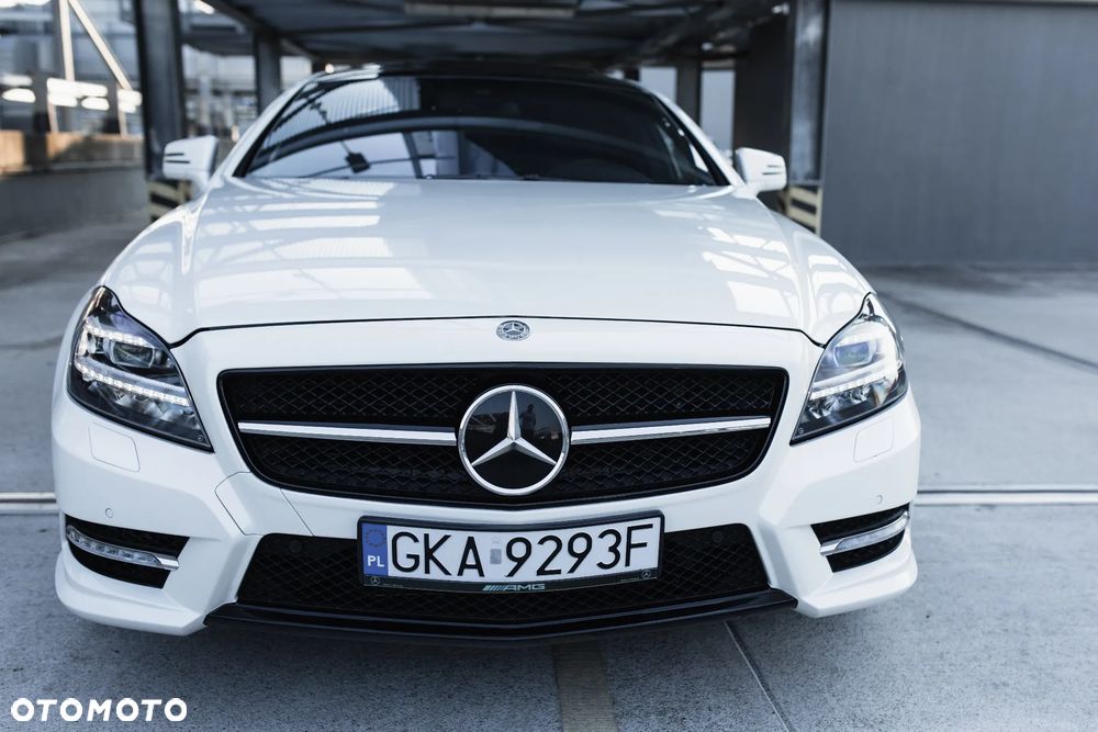 Mercedes-Benz CLS - 6