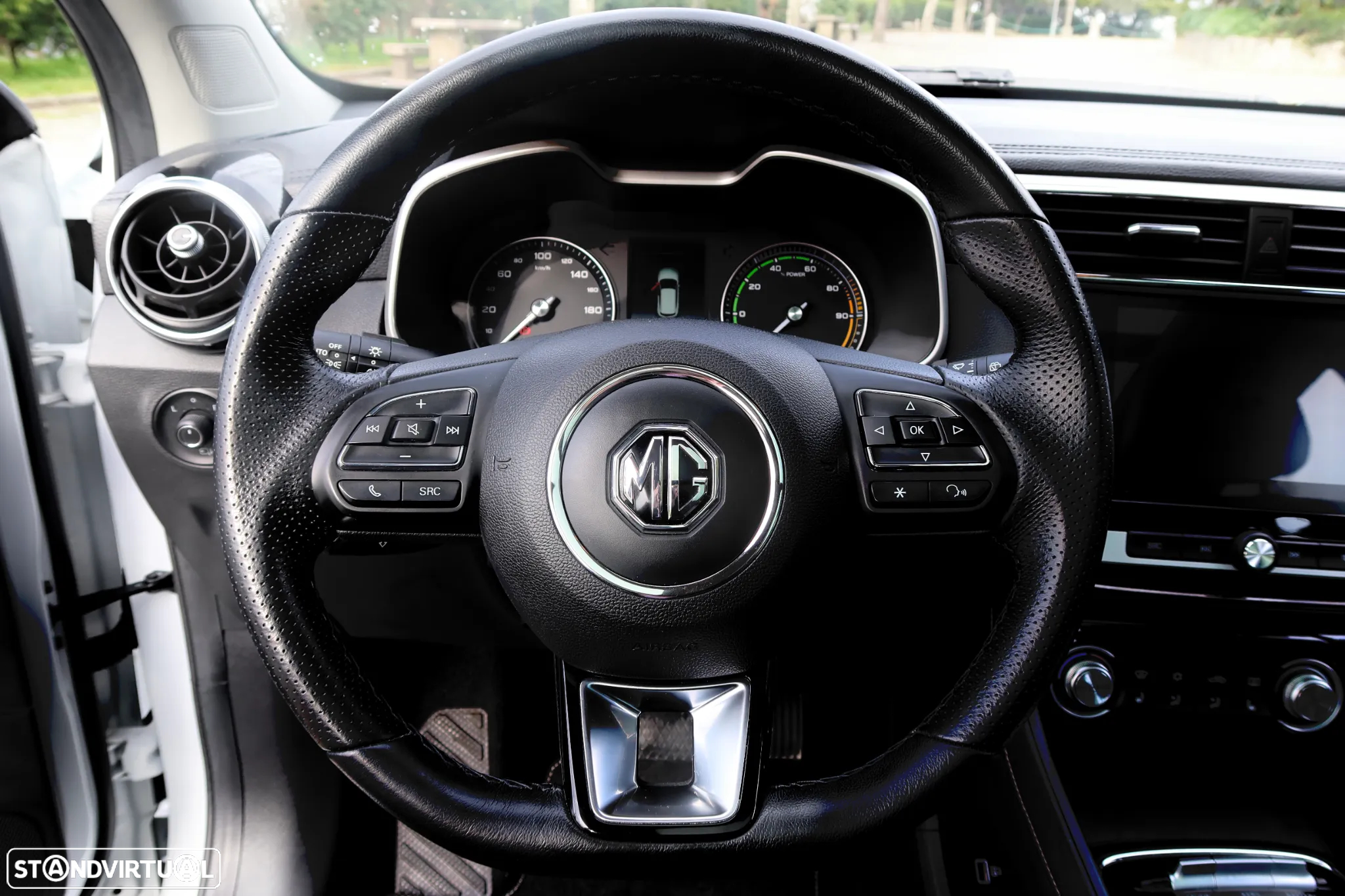 MG ZS EV Luxury - 9