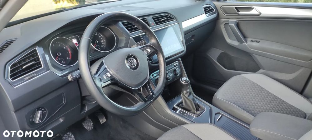 Volkswagen Tiguan 1.4 TSI BMT ACT Comfortline - 16