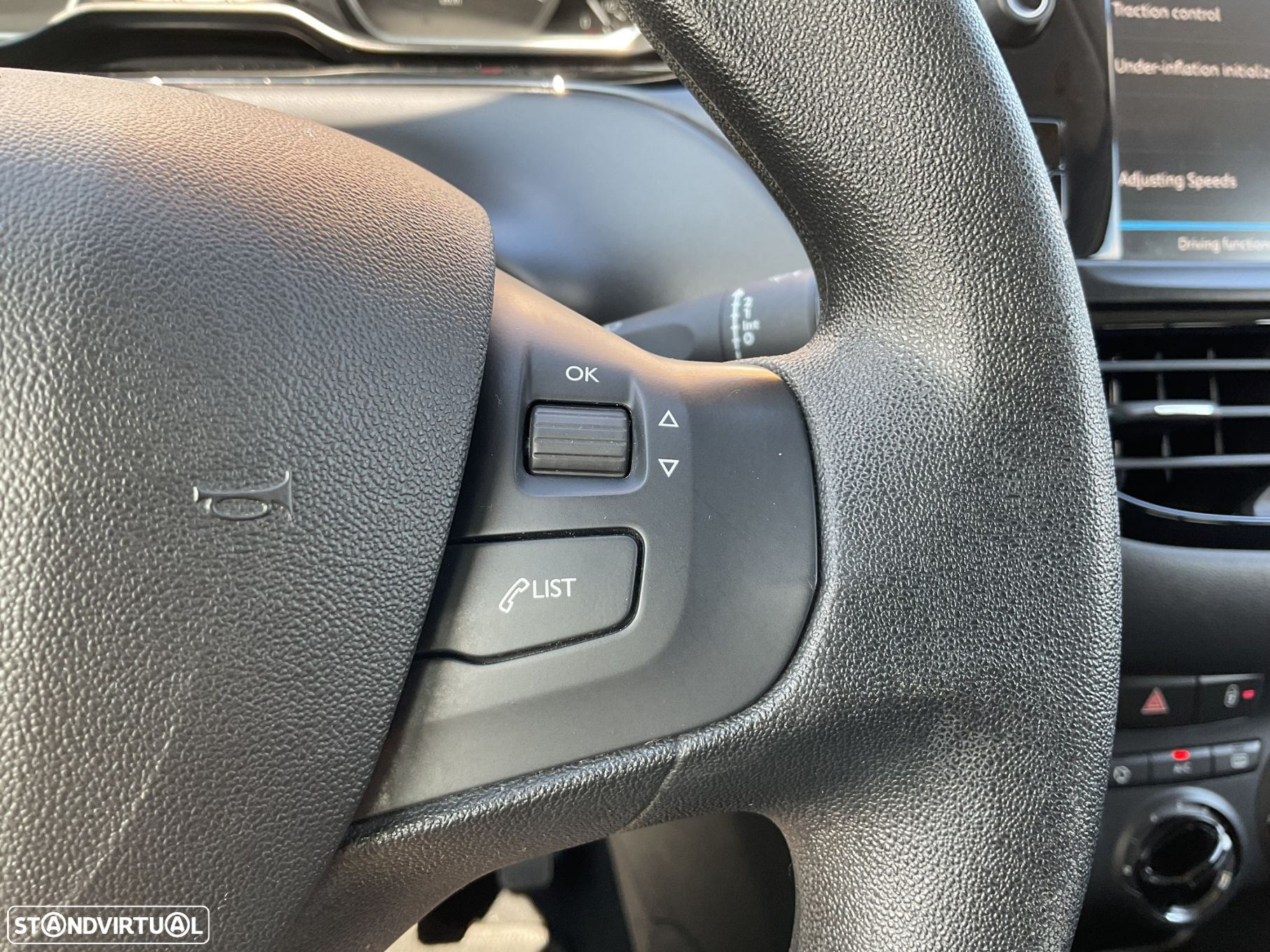 Peugeot 208 1.5 BlueHDi Active - 33
