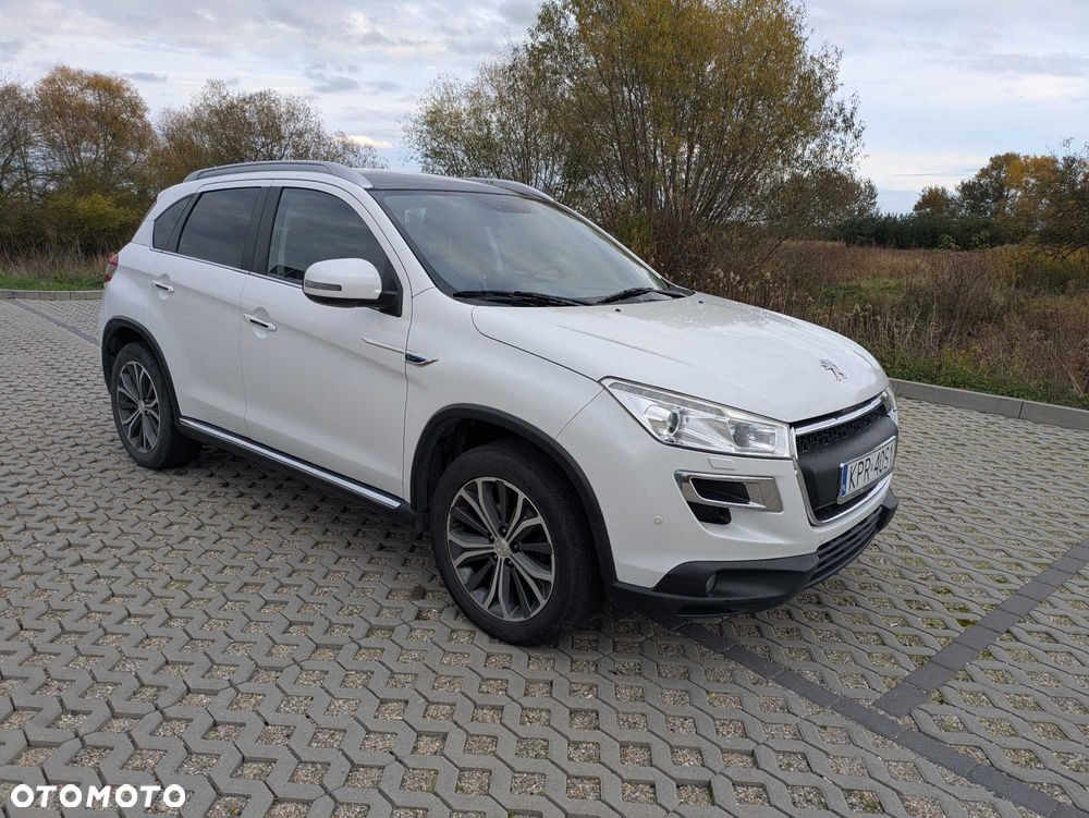 Peugeot 4008 - 10