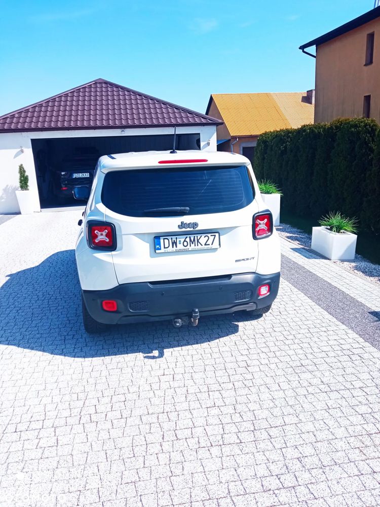Jeep Renegade 1.6 E-TorQ Sport FWD - 2