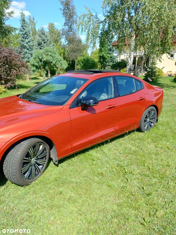 Volvo S60 B4 B R-Design - 3