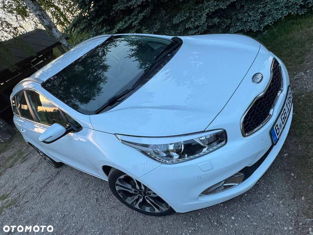 Kia Ceed - 22