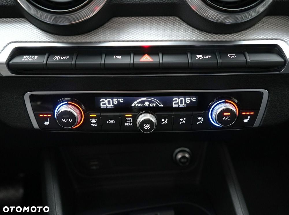 Audi Q2 - 22