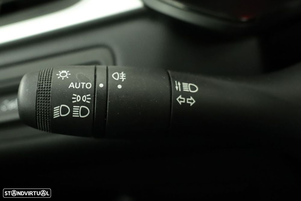 Renault Captur 1.0 TCe Techno Bi-Fuel - 17