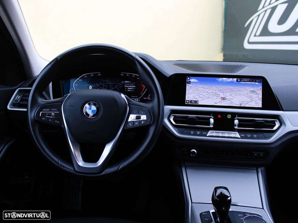 BMW 318 d Auto - 22
