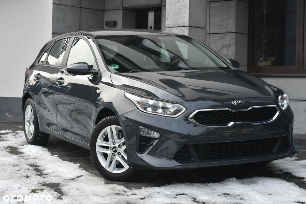 Kia Ceed 1.4 CVVT Dream Team Edition - 1
