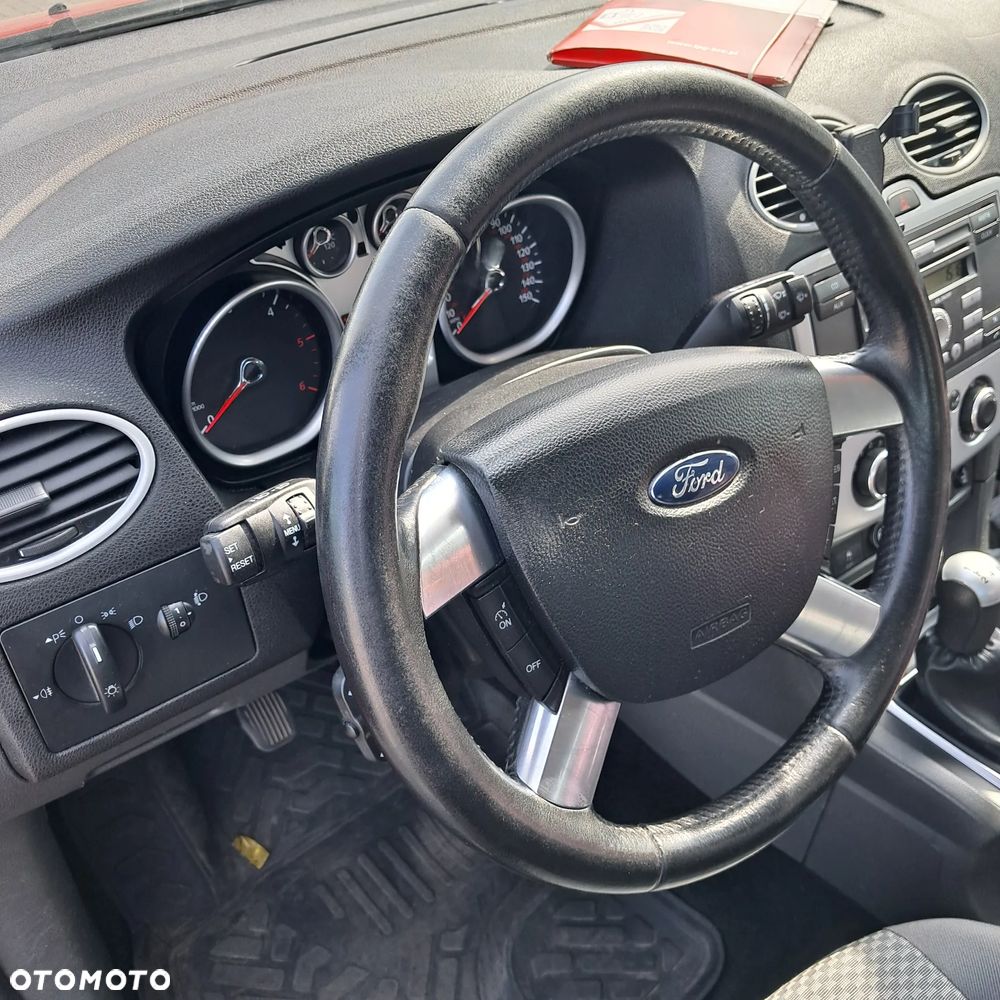 Ford Focus 1.6 16V Ambiente - 7