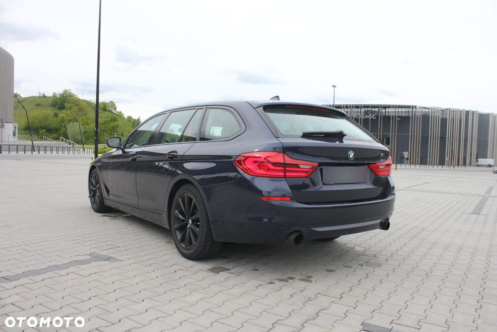 BMW Seria 5 520i M Sport Edition - 5