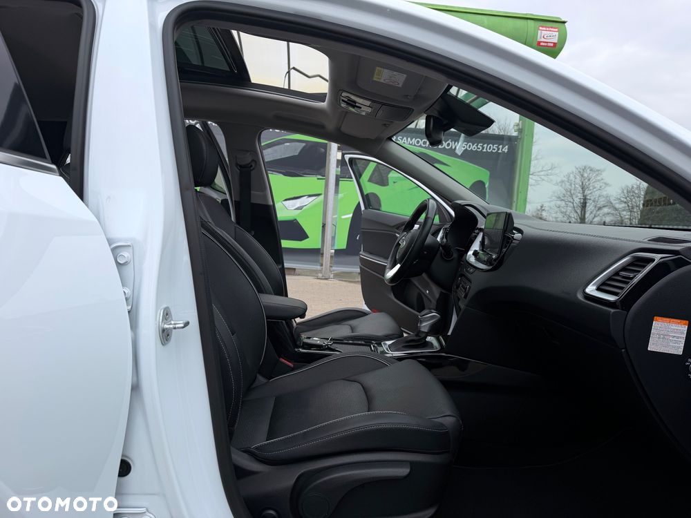 Kia XCeed 1.5 T-GDI Prestige Line DCT - 35