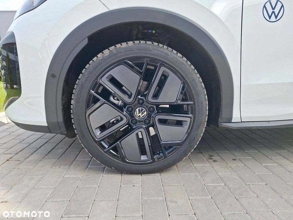 Volkswagen T-Roc - 18