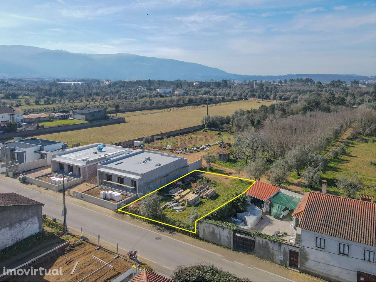 Terreno plano para construção numa localização excecional e sossegada - Grande imagem: 3/9