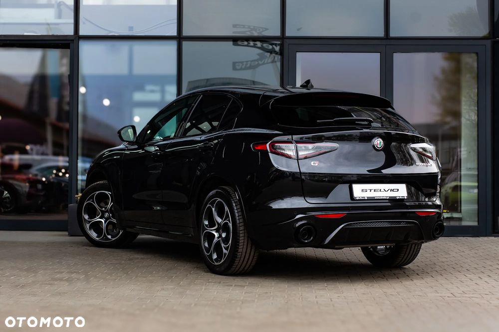 Alfa Romeo Stelvio 2.0 Turbo Veloce Q4 - 10