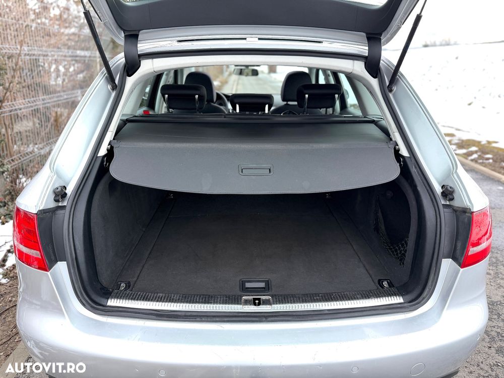 Audi A4 2.0 TDI DPF Attraction - 12