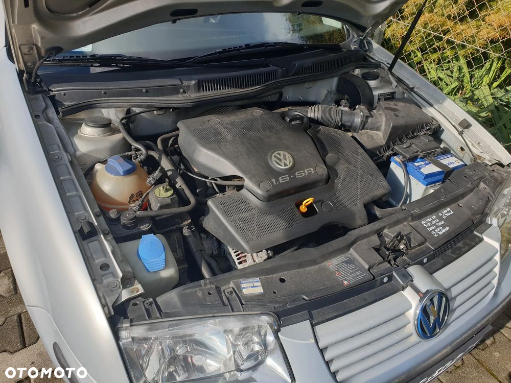 Volkswagen Bora 1.6 Basis - 12