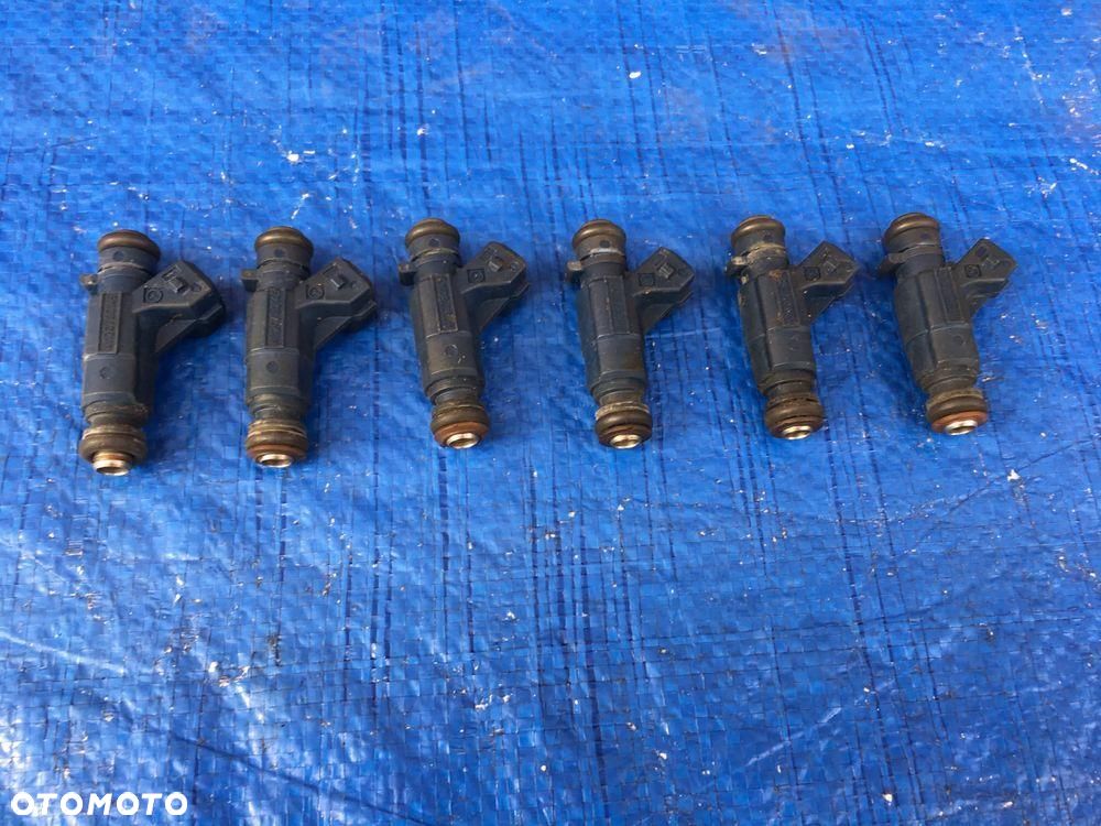 Mercedes W211 Benzyna Wtryski Wtryskiwacz Wtrysk A1120780149 - 1