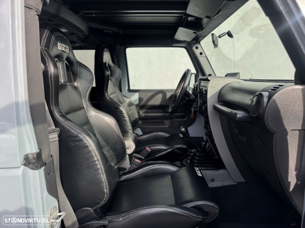 Jeep Wrangler - 17