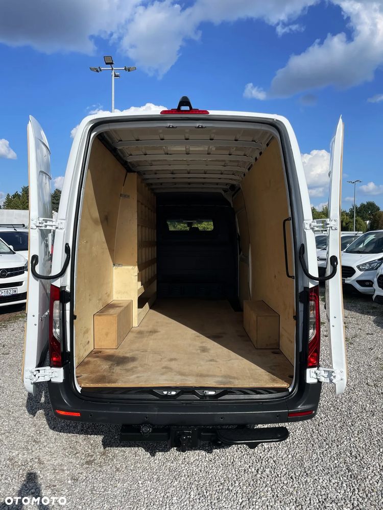 Mercedes-Benz Sprinter - 3