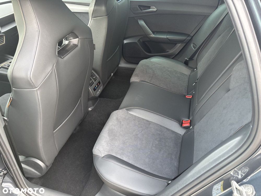 Cupra Leon 1.5 eTSI DSG - 12