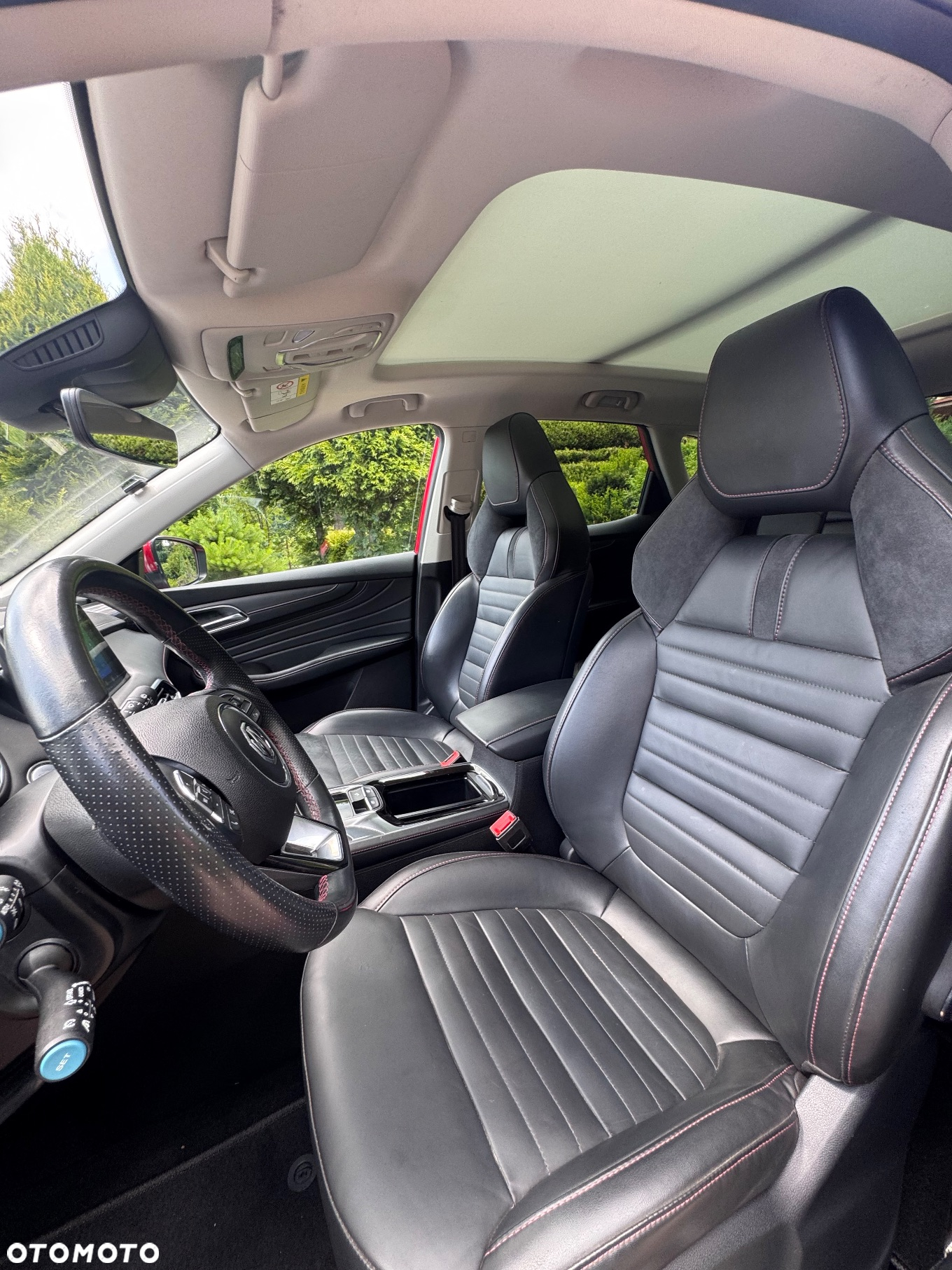MG EHS 1.5T-GDI PHEV Luxury - 16