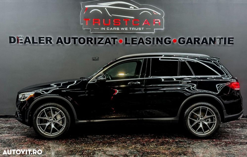 Mercedes-Benz GLC 300 4MATIC 9G-TRONIC AMG Line - 2