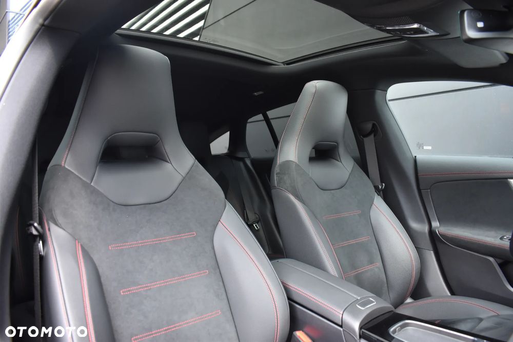 Mercedes-Benz CLA 200 d AMG Line 8G-DCT - 19