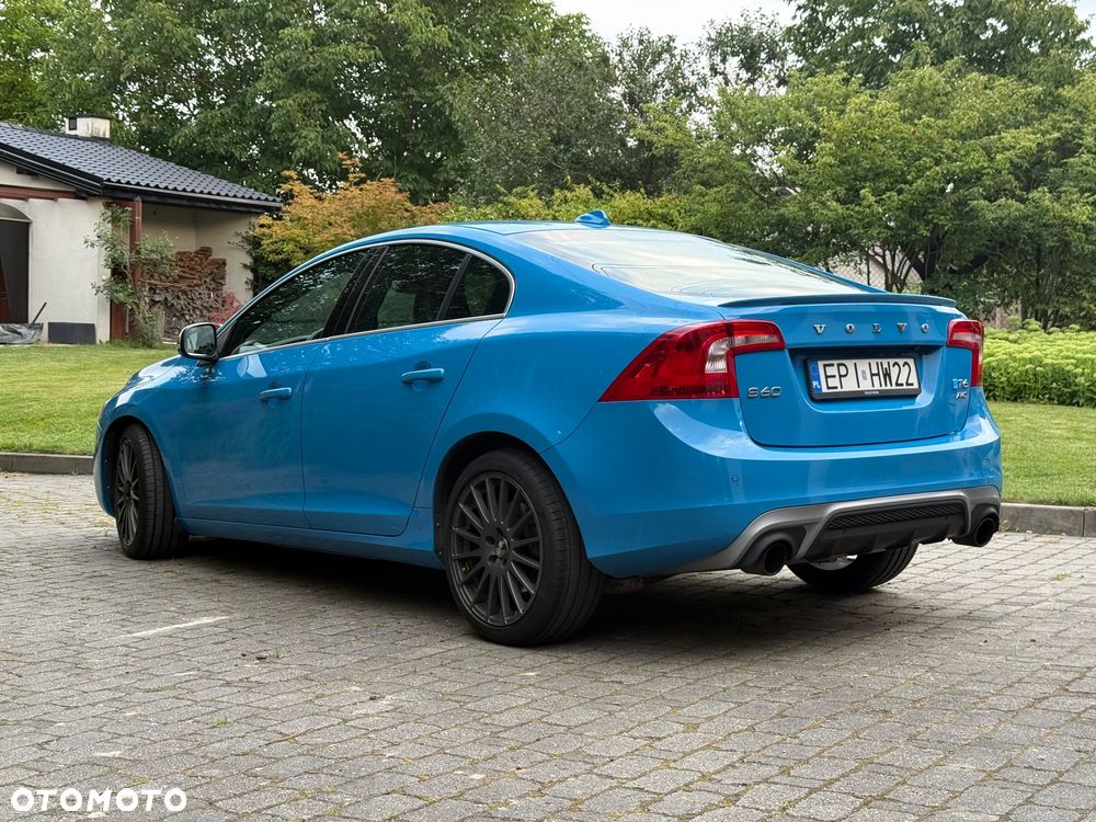 Volvo S60 T6 AWD R-Design Summum - 1