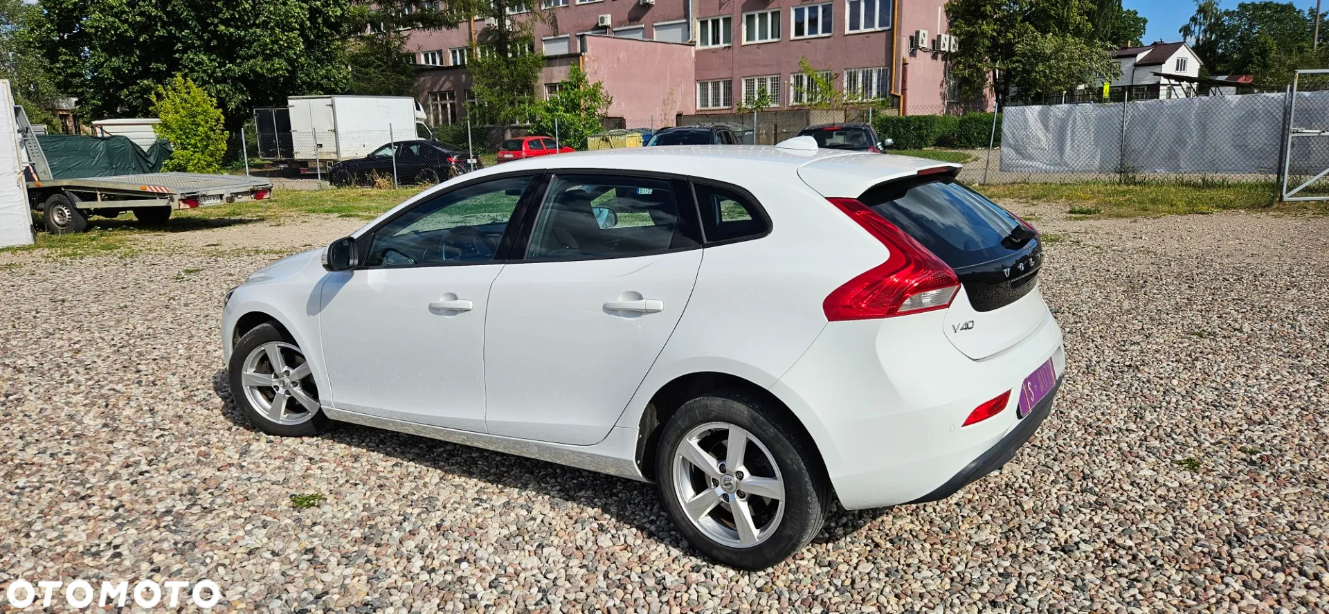 Volvo V40 D2 - 4