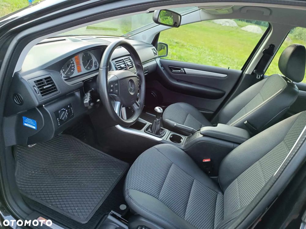 Mercedes-Benz Klasa B 180 CDI DPF - 11