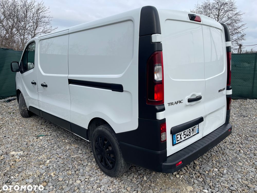 Renault Trafic - 17