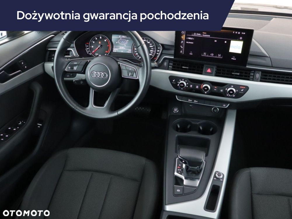 Audi A4 Limousine - 9
