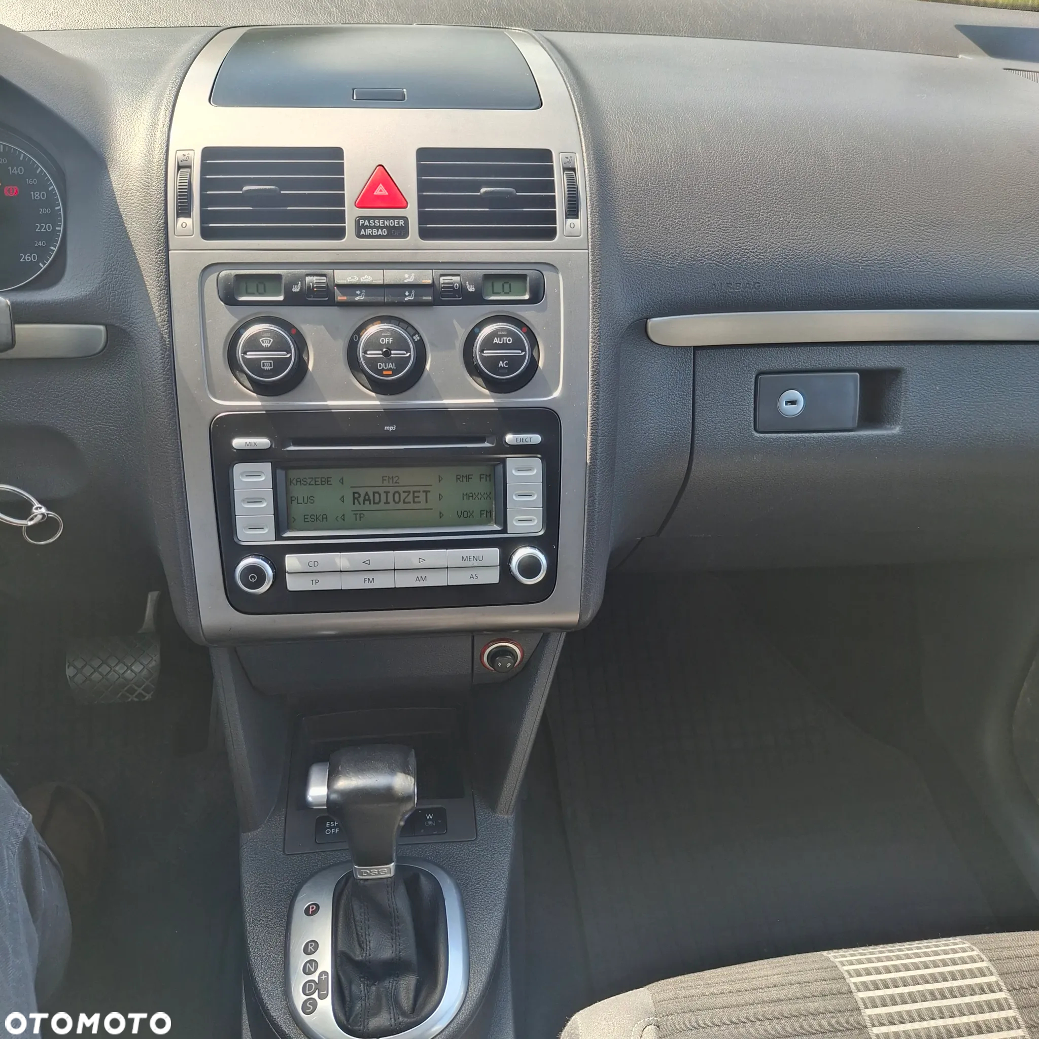 Volkswagen Touran 2.0 TDI DPF Cross - 10