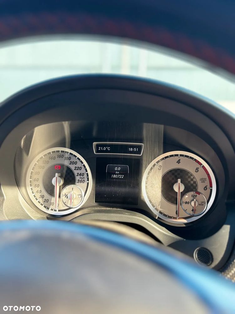 Mercedes-Benz Klasa A 180 CDI AMG Line - 22