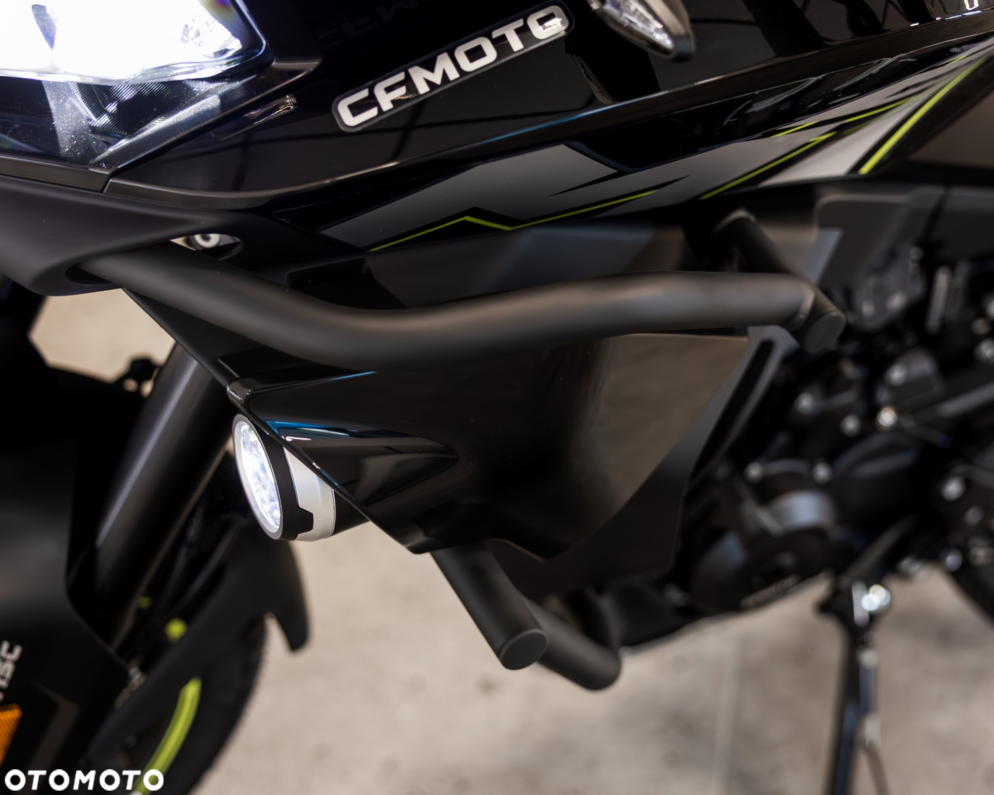 CFMoto MT - 19