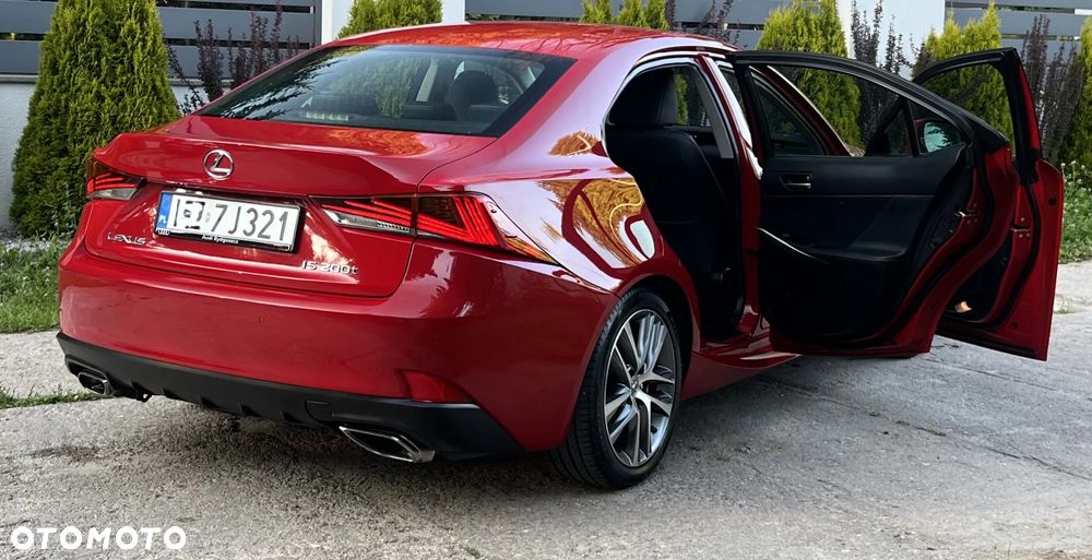 Lexus IS 200t F Sport - 10