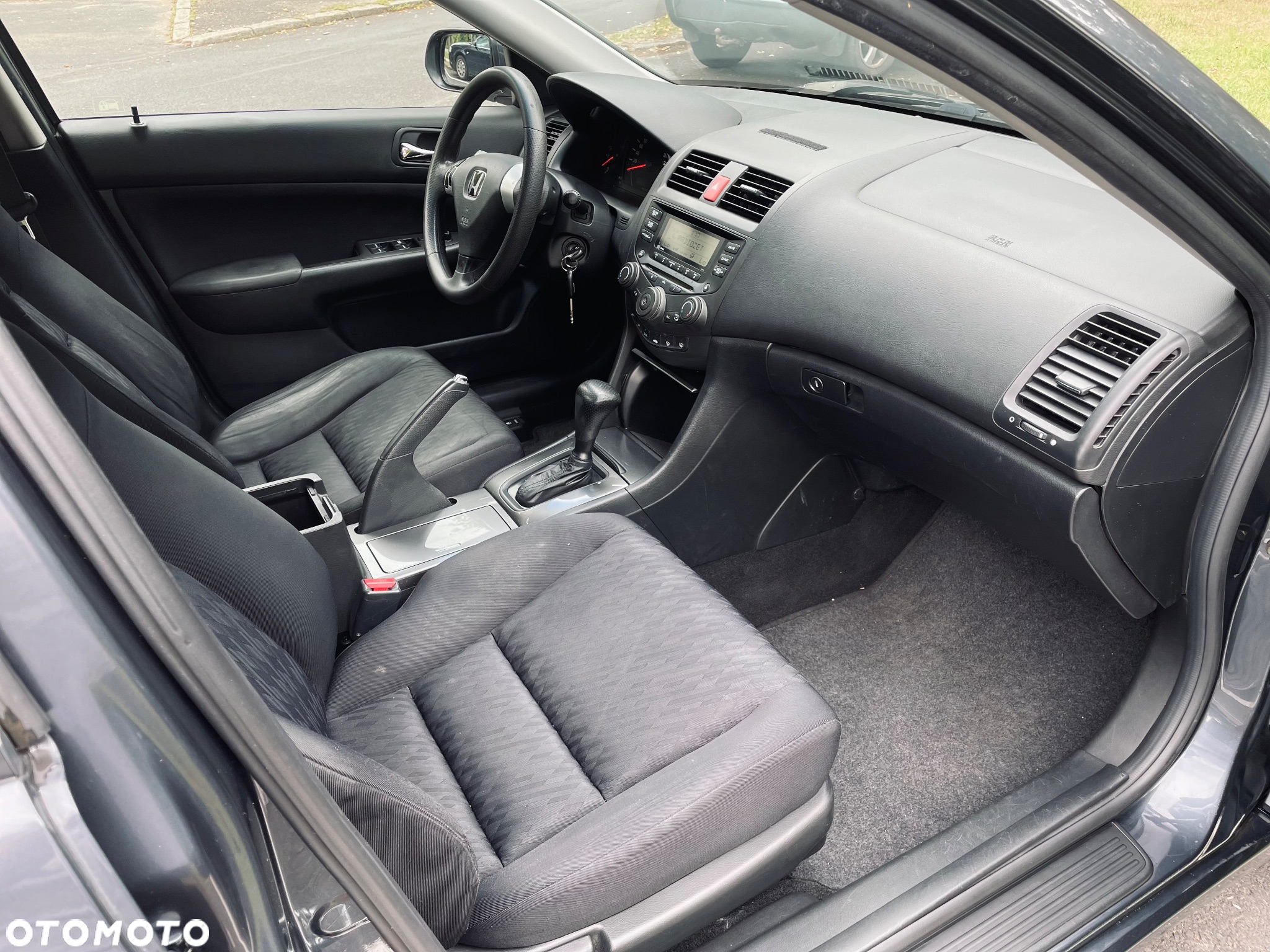 Honda Accord Tourer 2.0 i Automatik Comfort - 16