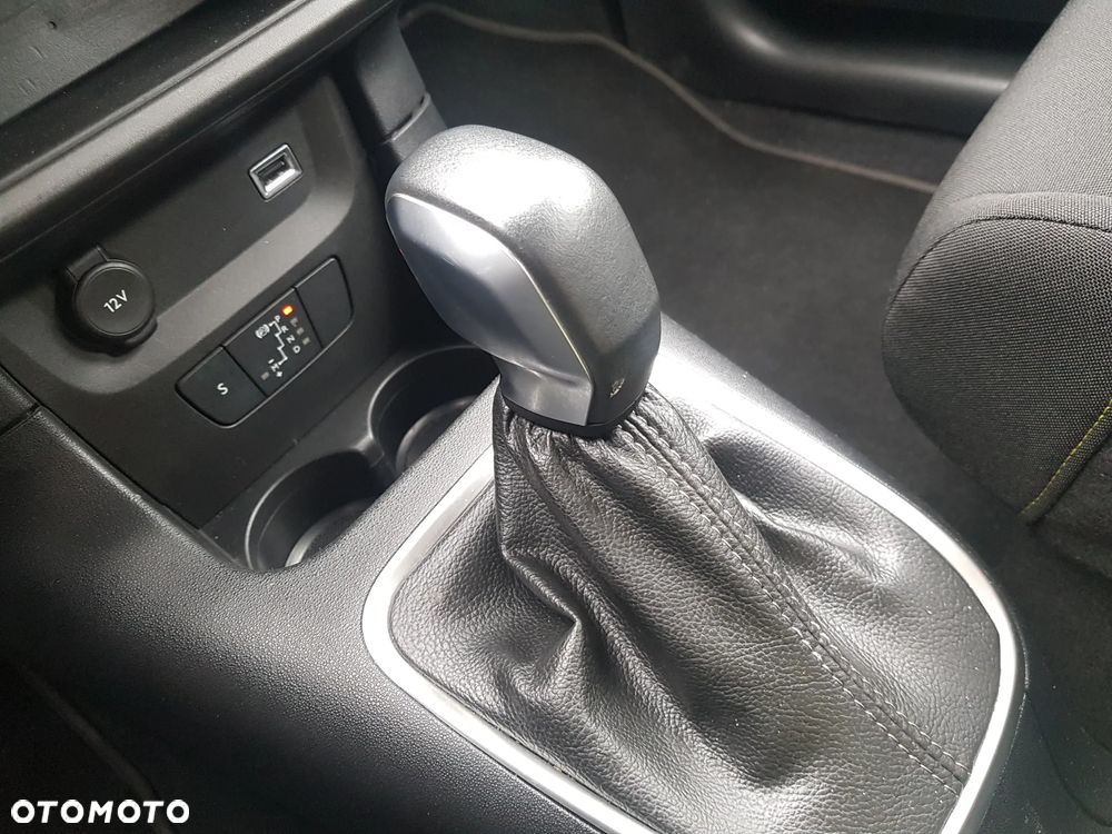 Citroën C3 1.2 PureTech Max EAT6 - 21