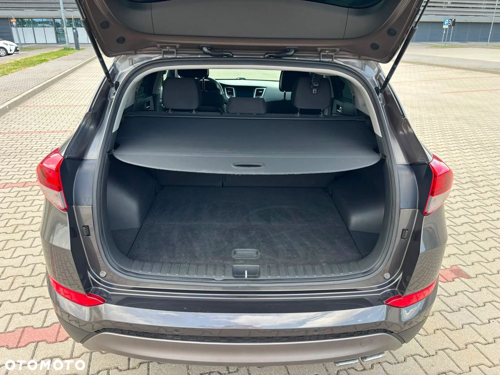 Hyundai Tucson 2.0 CRDi 4WD Passion Plus - 11