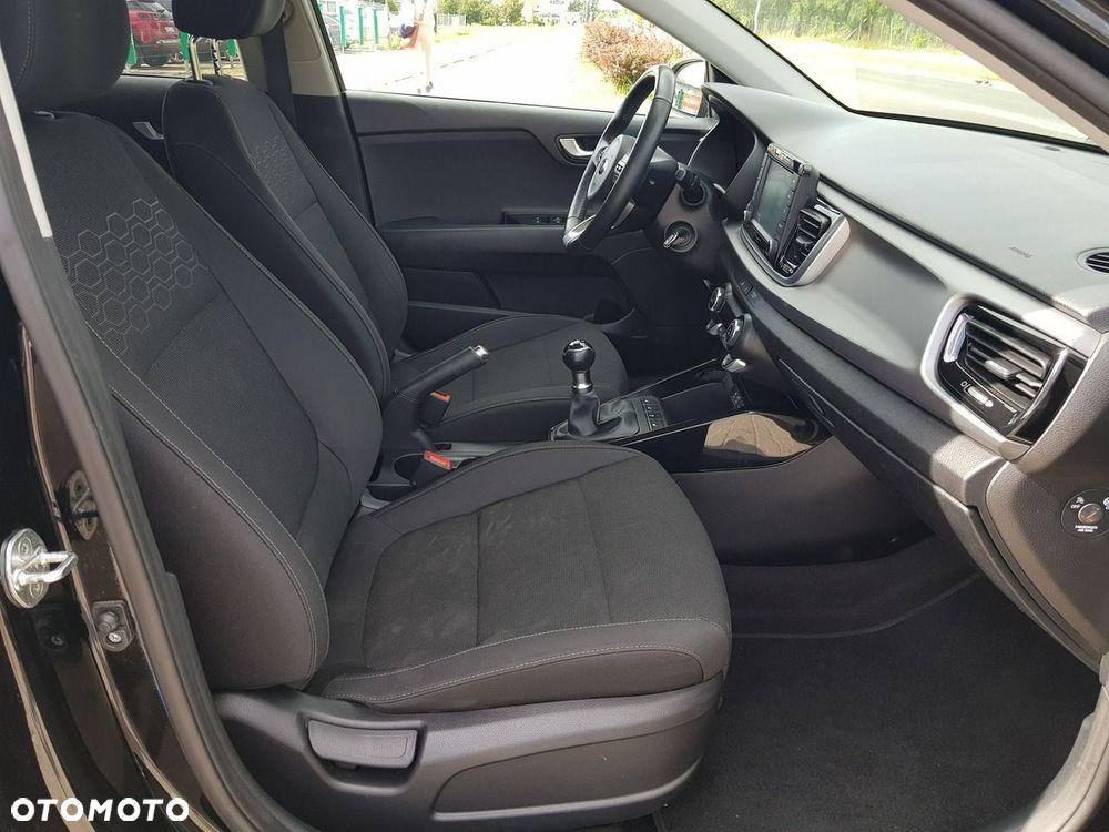 Kia Rio 1.2 Dream Team Edition - 17