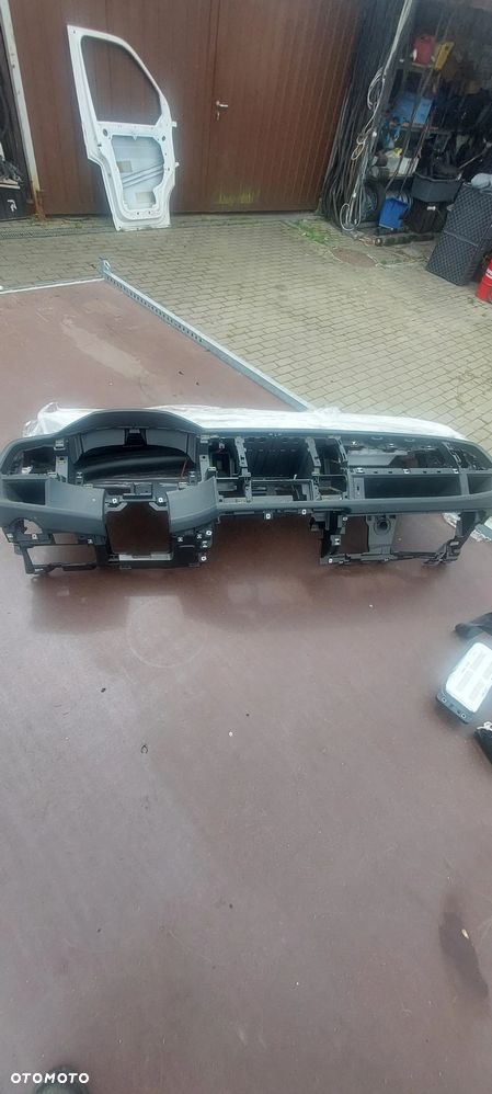 Deska konsola rozdzielcza vw t6