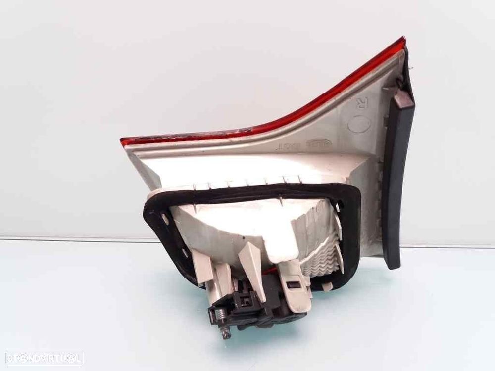 FAROLIM TRASEIRO DIREITO AUDI A4 2005 - 3