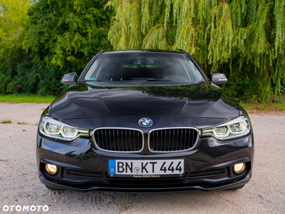 BMW Seria 3 318d Luxury Line - 9