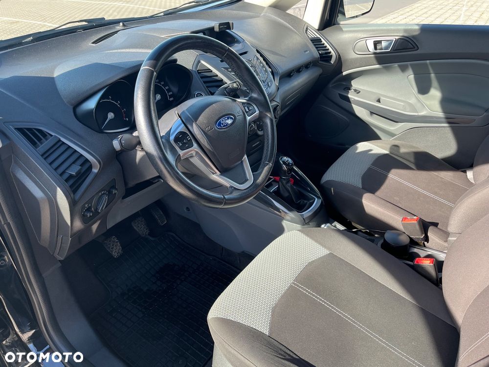 Ford EcoSport - 36