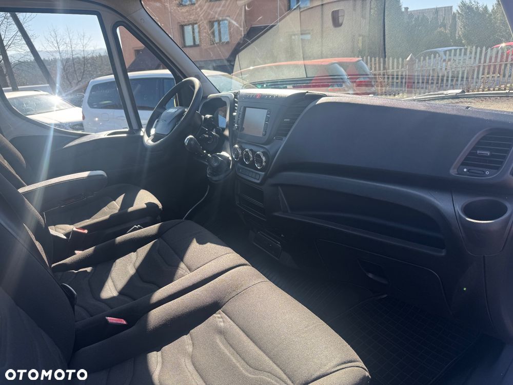 Iveco DAILY 35C17 - 23